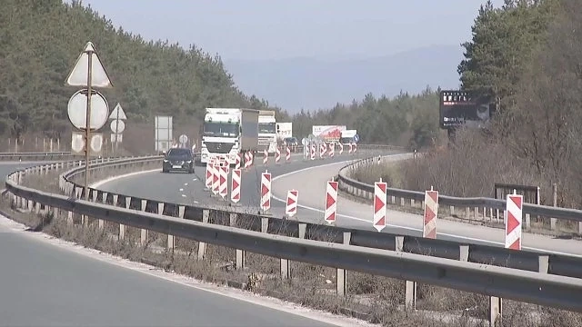 Затварят едното платно на АМ „Тракия” заради ремонти