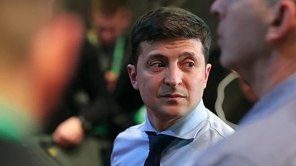 Изборите в Украйна: Комикът Зеленский отива на балотаж с Порошенко