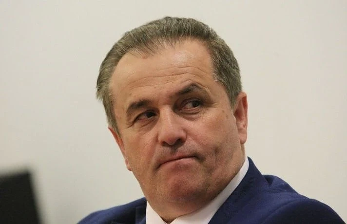 Обвиненият в присвояване на 2 млн. лв. Панайот Рейзи пак ще се кандидатира за кмет на Созопол