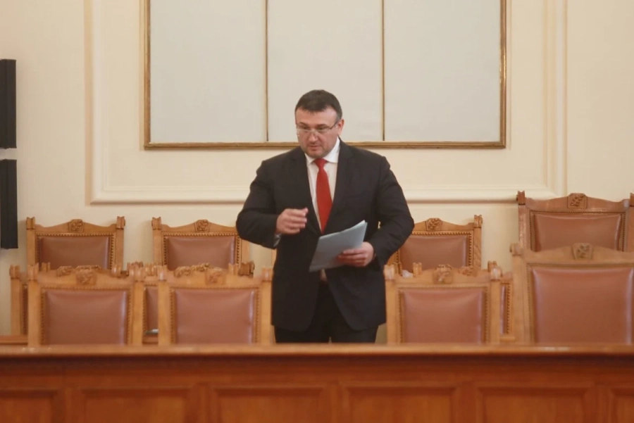 Младен Маринов: Подсилили сме границите с допълнителни патрули