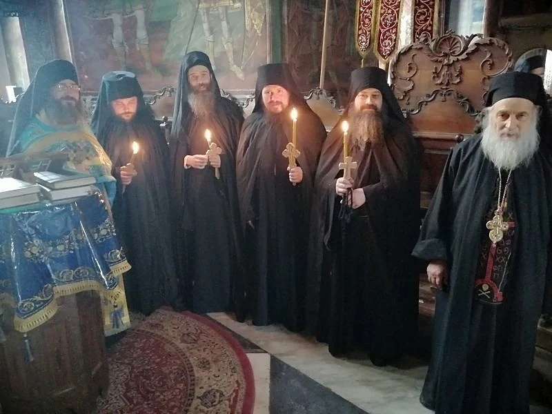 Четирима нови български монаси започнаха служение в Зографския манастир