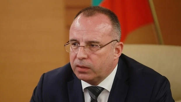 Порожанов: Основание за оставка няма