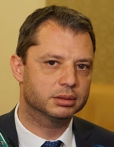 Делян Добрев вече не е депутат