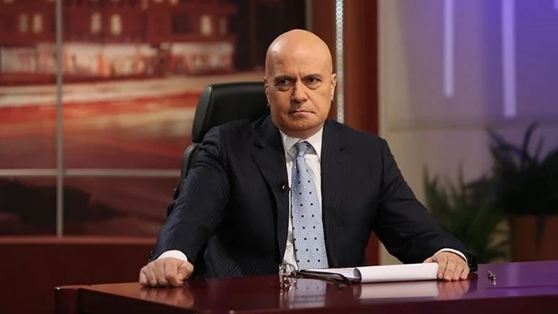 Слави слиза от ефир