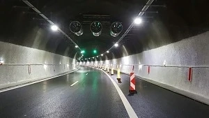 От 9:30 до 15:30 часа движението в тунела \