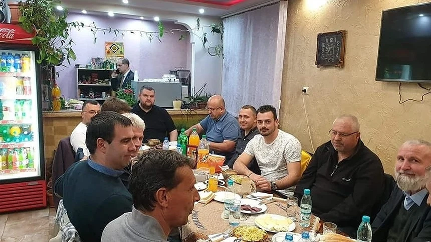 Делян Пеевски все пак се появи в кампанията