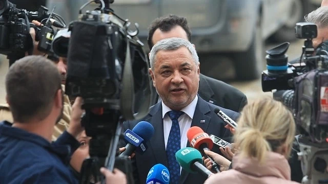 Валери Симеонов: В ГЕРБ оставките са принудителни