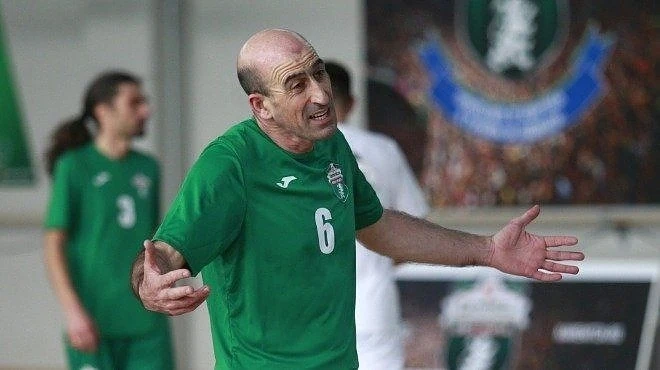 Йордан Лечков афектиран след загубата от Косово, Боби Михайлов запази мълчание