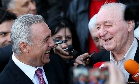 Петър Жеков: И децата се смеят на Ники Михайлов