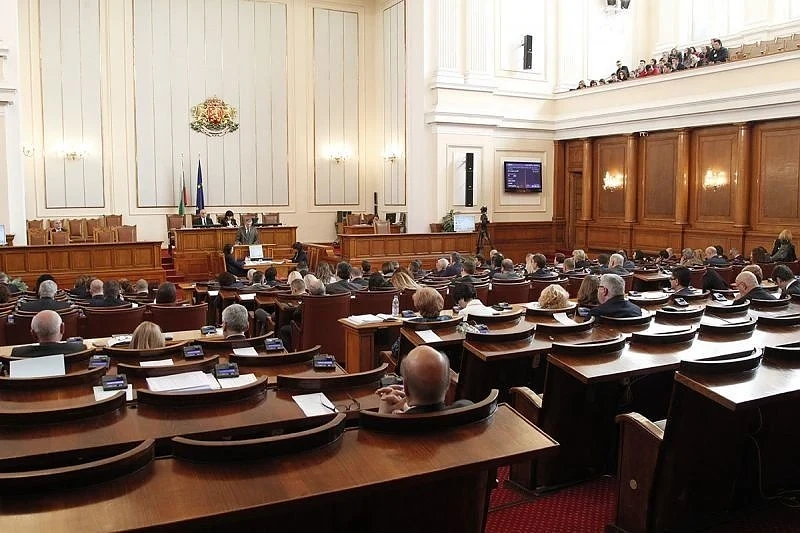 Партиите връщат надвзетите субсидии до 2020 г.