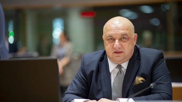 Кралев: Ще строим нов стадион, този на ЦСКА в Борисовата ще се ремонтира в чашата си
