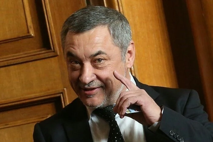 Решено е: До 12 хил. лв. глоба за силна музика от дискотека след 23 ч.