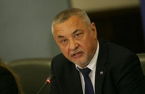 Симеонов за шума: Никой политик не обикаля да дърпа кабели