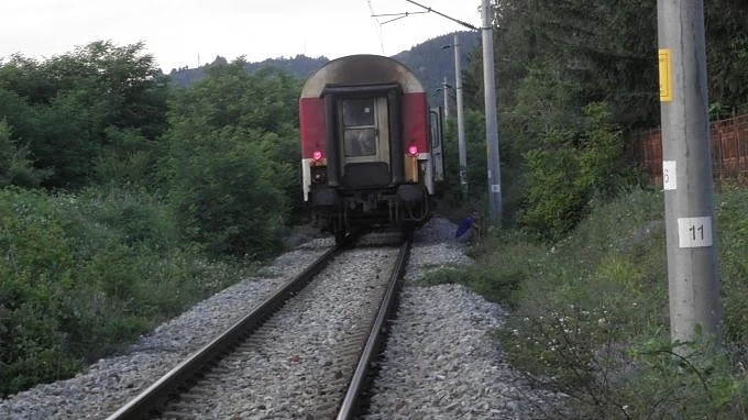 Възстановено е движението по жп линията между София и Петрич