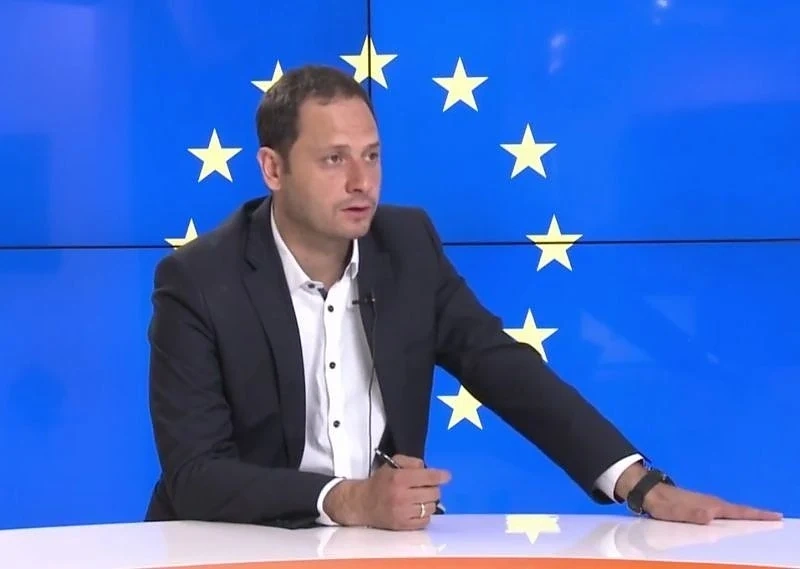 Петър Витанов: Съзирам германо-френско съглашение в Брюксел. С името на Станишев се спекулираше