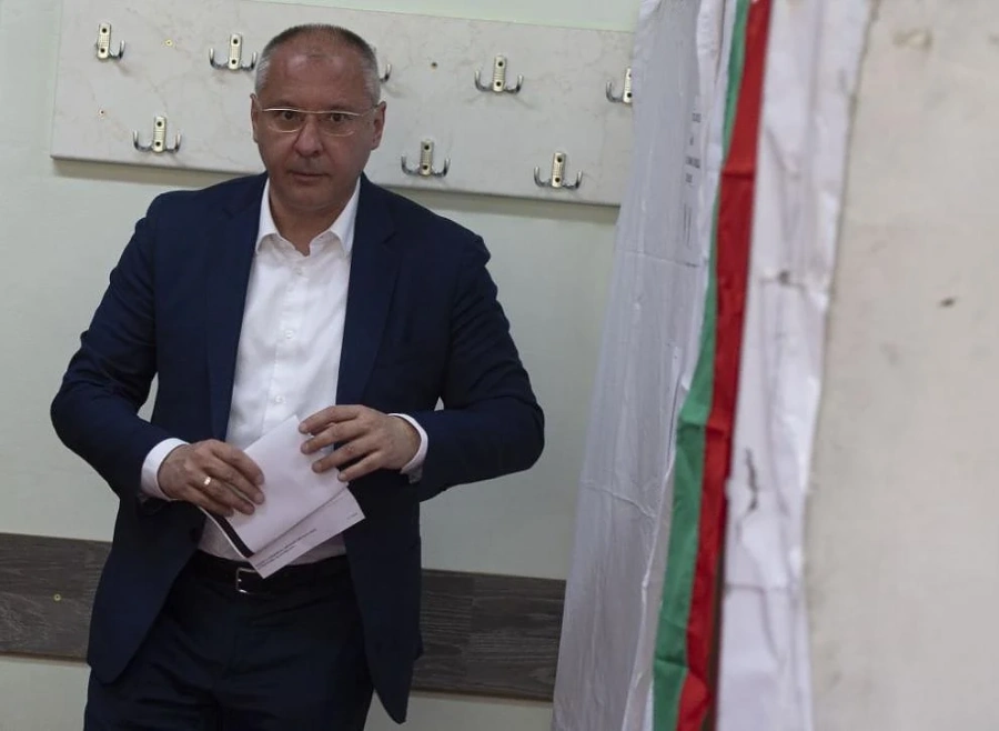 Станишев: Помолих да не разглеждат моята номинация за президент на ЕП