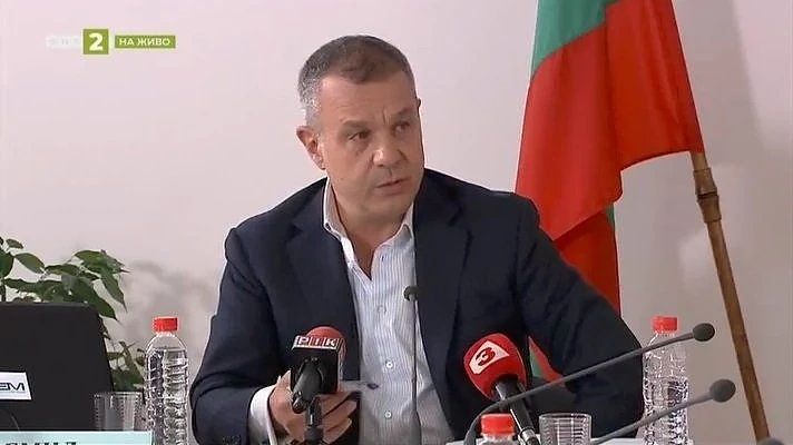 Емил Кошлуков: Бих спрял \'Стани богат\' и социологията в \'Референдум\'