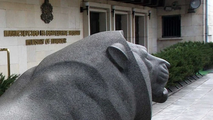 Полицаи излизат на протест с искане за повишаване на заплащането на нощния труд