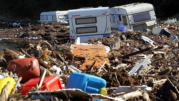 Продължават проблемите с електрозахранването и снабдяването с вода на част от п-в Халкидики 