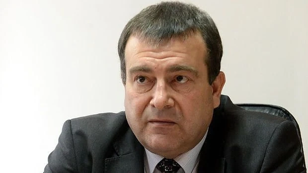 НЗОК за бедни, всички останали - в частни фондове
