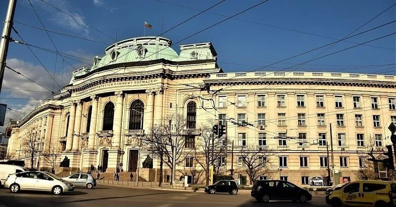 Софийският университет: След първия етап се записаха или потвърдиха 4 377 класирани, на втория са приети още 566 души