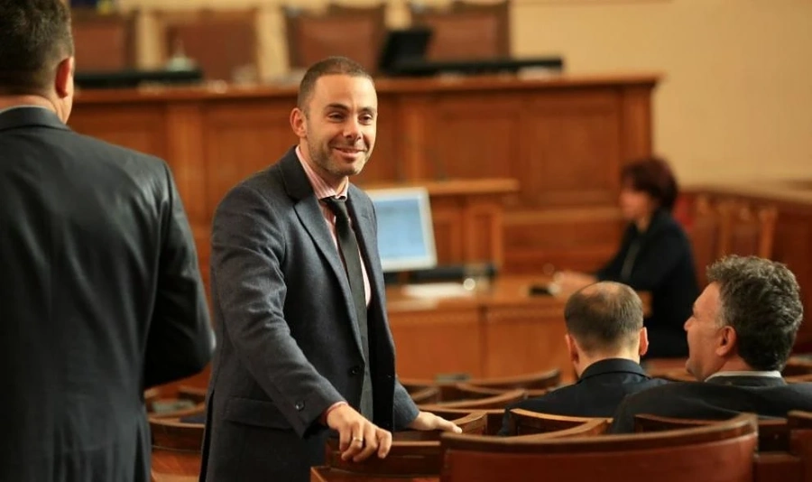 Новият заместник-председател на ПГ на ГЕРБ е Александър Ненков