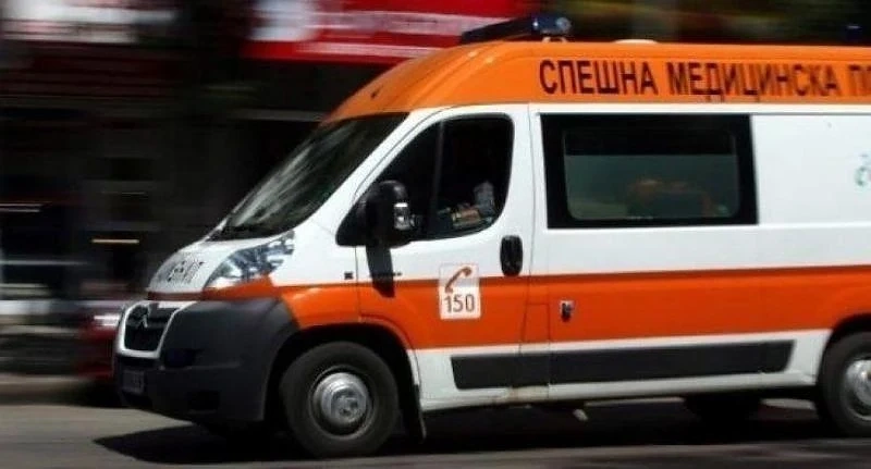 Две деца ранени във верижна катастрофа на магистрала \'Тракия\'