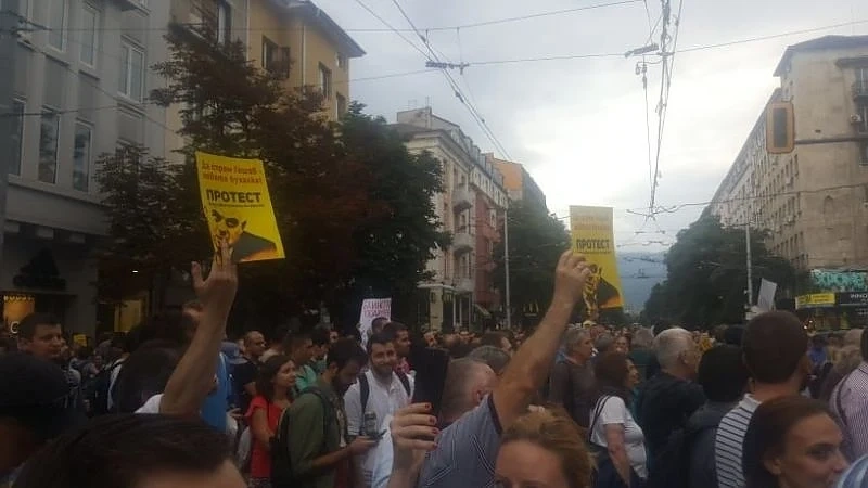 Съдебната палата е под обсадата на \'\'десни екстремисти\'\' срещу потенциалния главен прокурор