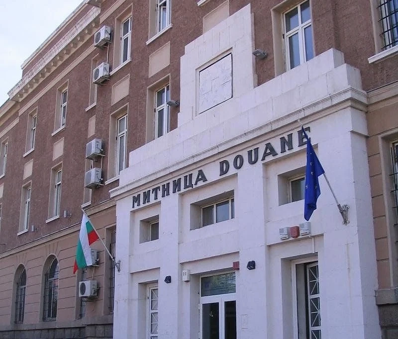 По-лесна процедура по освобождаването на обмитени пощенски пратки 