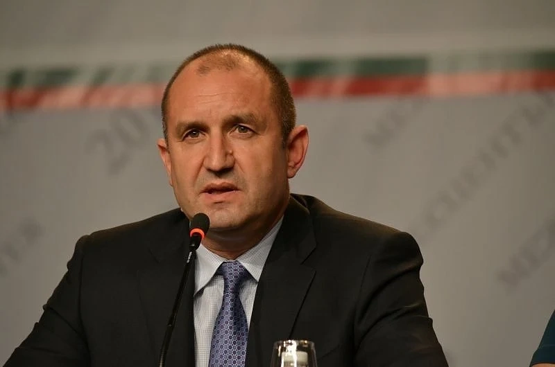 Румен Радев сезира Конституционния съд за финансирането на партиите от бизнеса