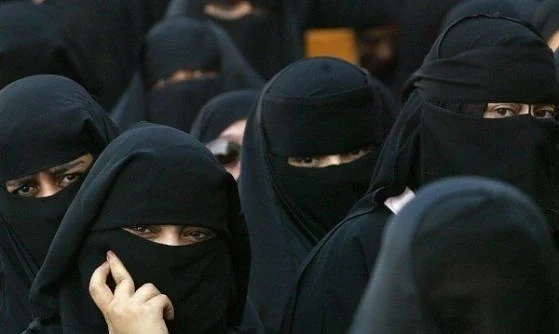 Жените в Саудитска Арабия вече ще могат да пътуват без разрешение от мъж