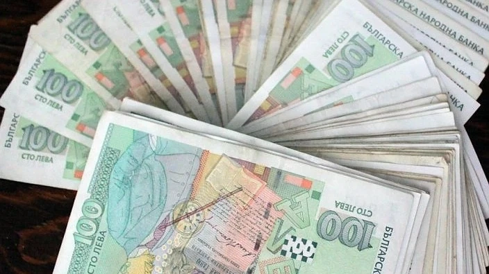 Средната заплата в София надмина 1700 лева 