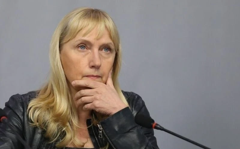 Съдът прекрати дело за клевета срещу Йончева за къщата в Барселона, ищецът не платил такса