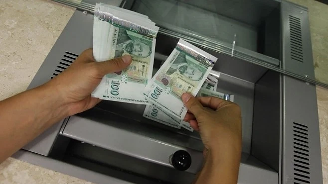 Леко понижаване на лихвите по кредитите и депозитите през третото тримесечие