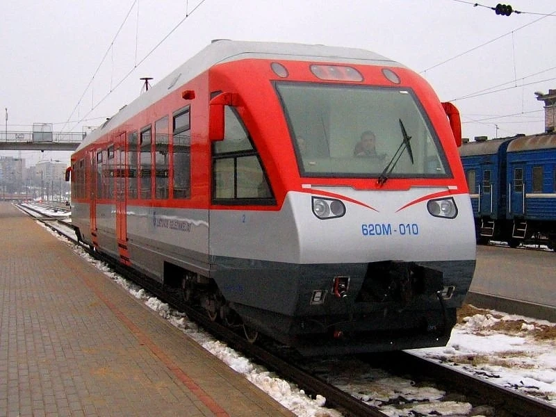 БДЖ пуска обществена поръчка за автобуси, които се движат по жп релсите