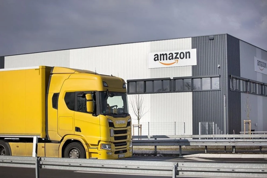 Amazon се включва в борбата срещу вредните емисии 10 г. предсрочно