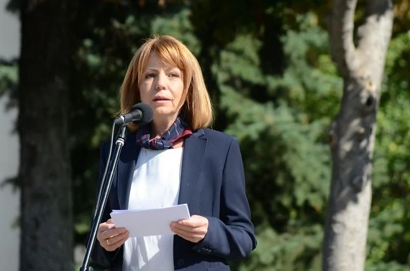 Фандъкова:  Вече можем да влезем в кварталите заедно с бизнеса за нови паркинги 