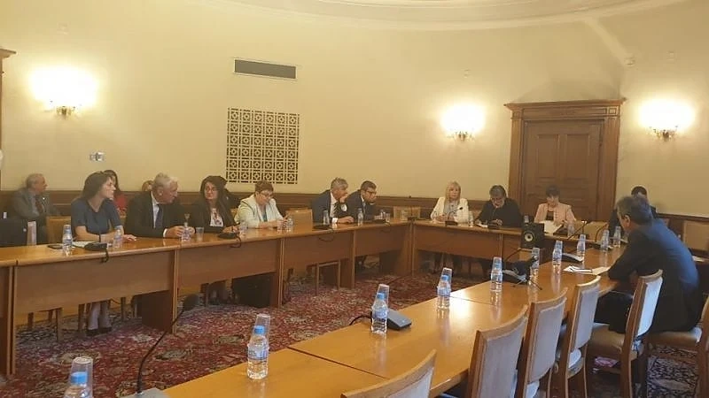 Медийната комисия разпореди на Сметната палата финансова проверка на БНР