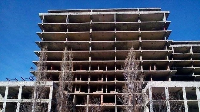 Възобновяват поръчката за детската болница
