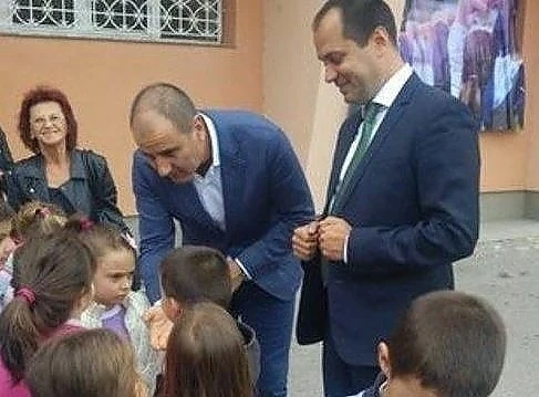 Кметът на Враца Калин Каменов даде 1.2 млн. лв. на фирмата, ремонтирала апартамента на Цветанов