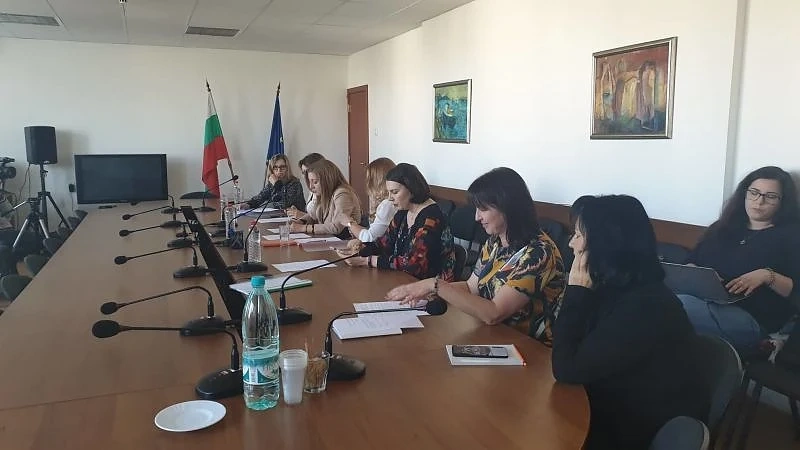 СЕМ казва уволнява ли шефа на Радиото
