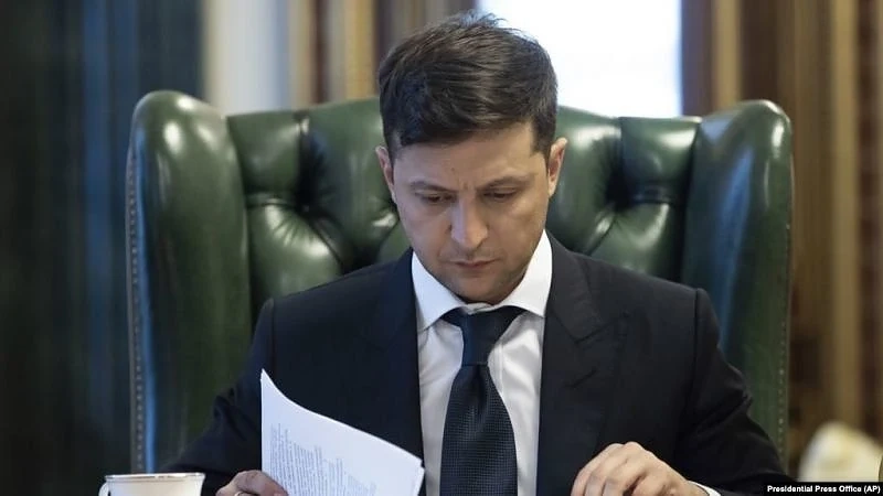 Рекорд на украинският президент - даде 14 часова пресконференция