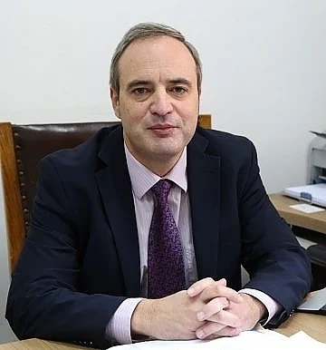 Ректорът на СУ проф. Анастас Герджиков: Преди избори си правим кал