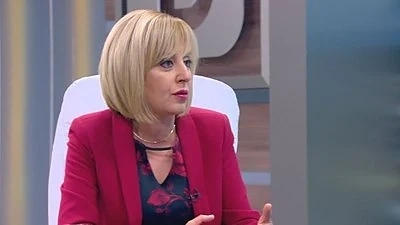 Мая Манолова в ролята на Лъжеца вика „Дръжте лъжеца“