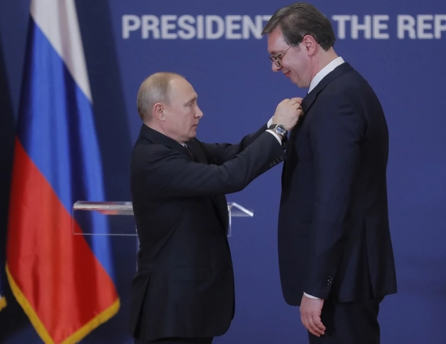 Франция унищожава усилията на Македония, Сърбия и Черна гора са в ръцете на Путин