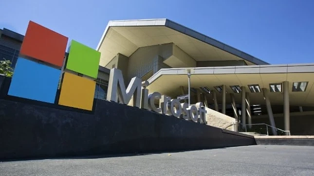 Microsoft въведе 4-дневна работна седмица