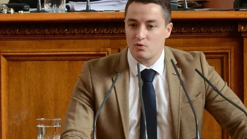 Явор Божанков: Кое е връщане към нормалността? Фалшиви новини, очерняне и купуване на гласове!