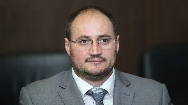 Пребиха съдебен служител заради връчена призовка