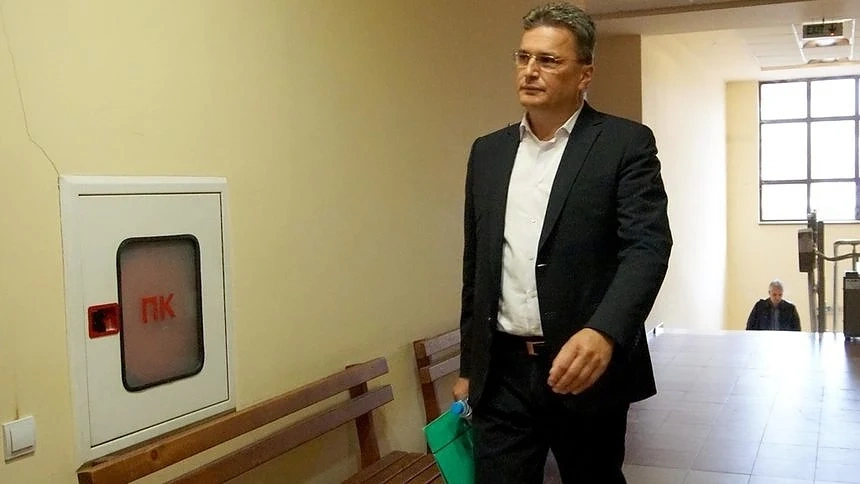 Цветан Василев обясни на съда с декларация ролята на Пеевски във фалита на КТБ