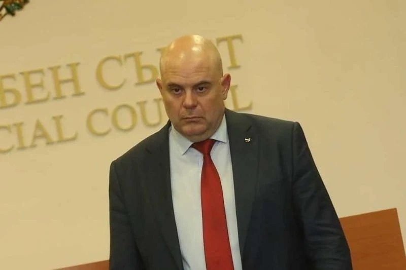 ВСС избра отново Иван Гешев за главен прокурор след скандал за посещавани сгради, съпрузи и заплахи